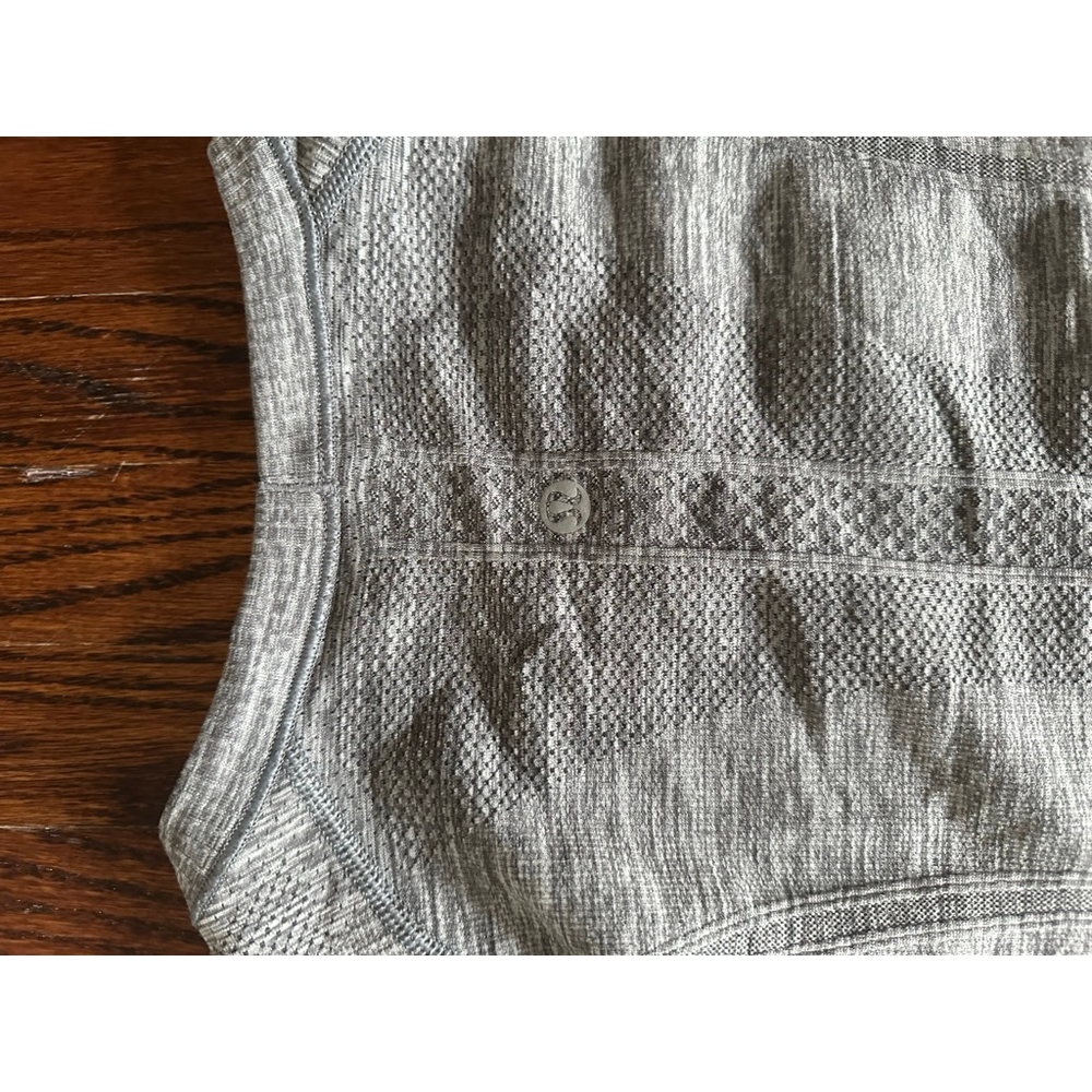 Women's Lululemon Heather Grey Long Sleeve Tee S - Picture 6 of 7